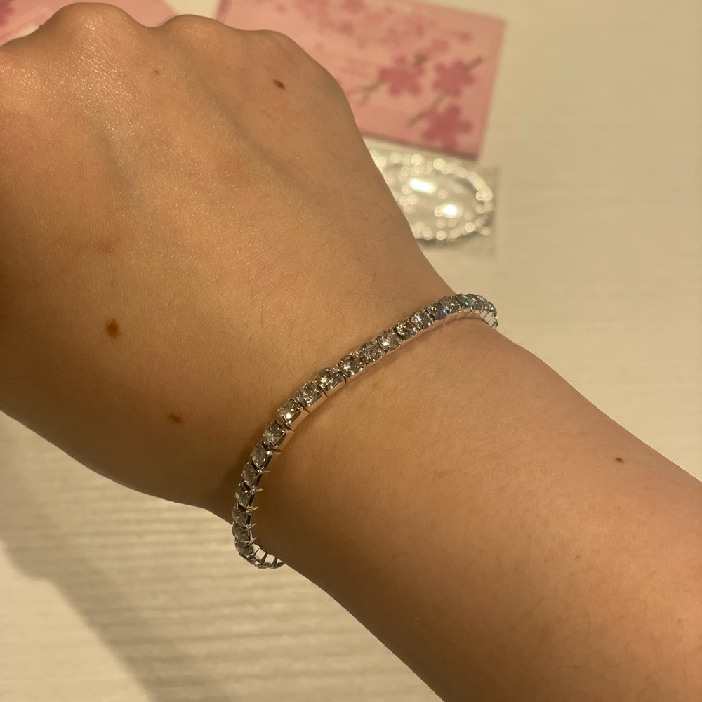 (5/$10) Cubic Zirconia Rhinestone CZ Silver Elastic Bracelet
